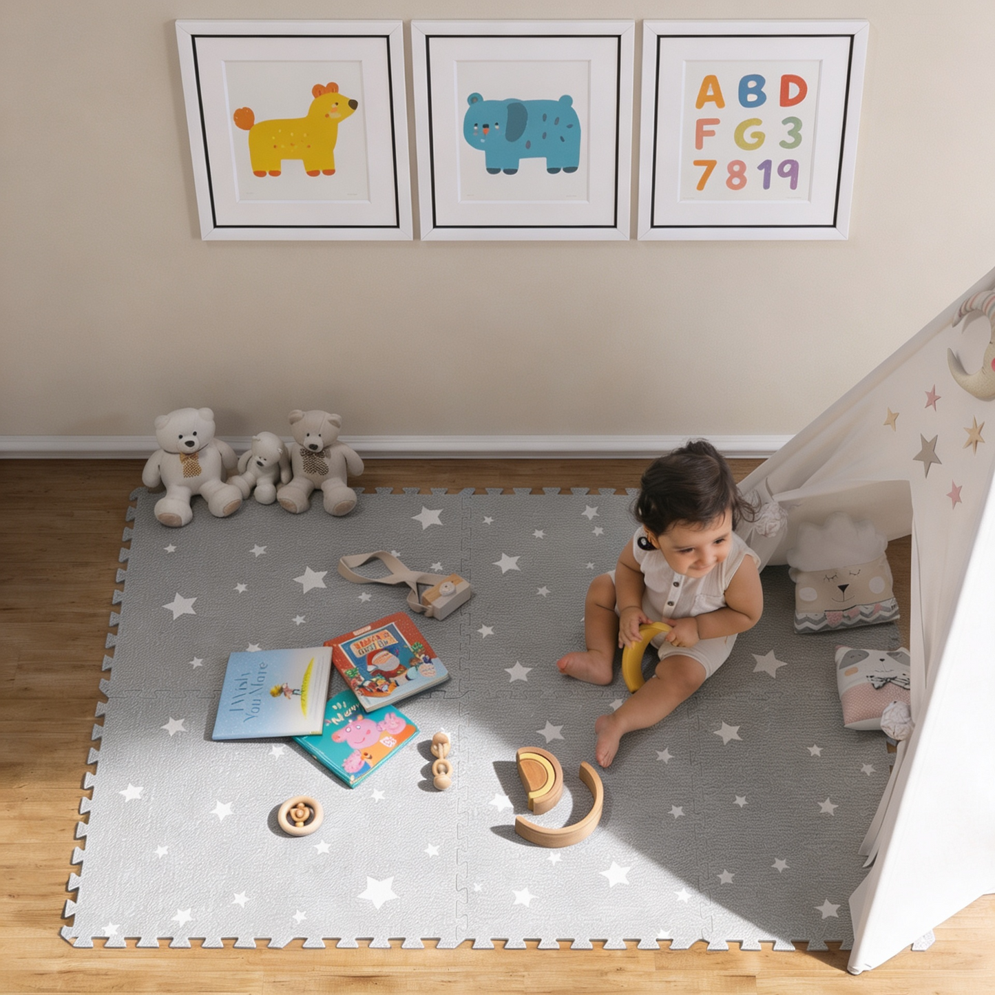 Dreamy White Stars Set in Grey Playmat - Starry